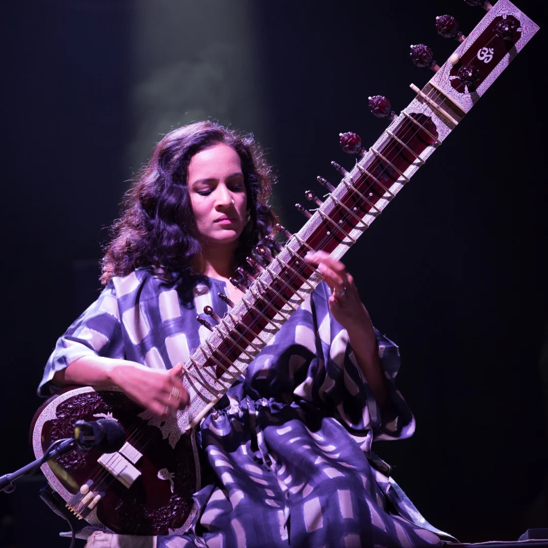 Imagem de destaque - Anoushka Shankar anuncia apresentações no Brasil em março