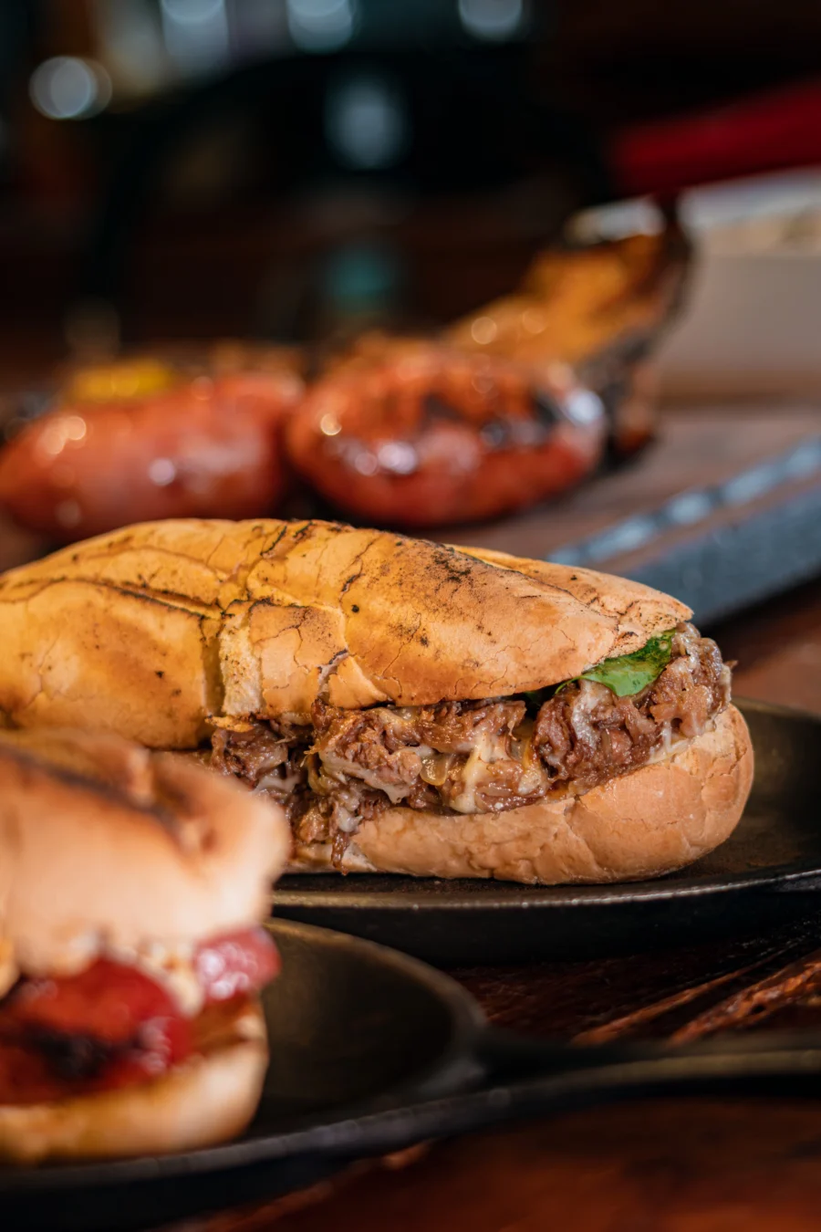 Imagem de destaque - Sanduíches na parrilla ganham destaque no cardápio do Cantuca em Curitiba
