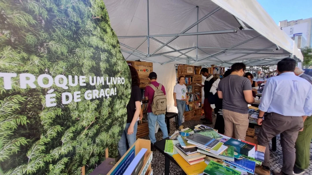 Imagem de destaque - Concurso de Redação desafia estudantes do Paraná a refletir sobre papel e florestas plantadas