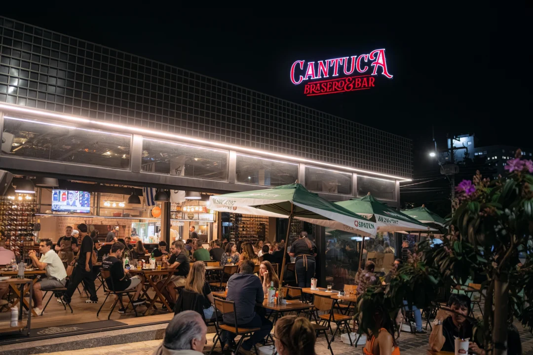 Imagem de destaque - Curitiba ganha espaço na rota do pastrami artesanal, um sabor que se constrói ao longo de 14 dias