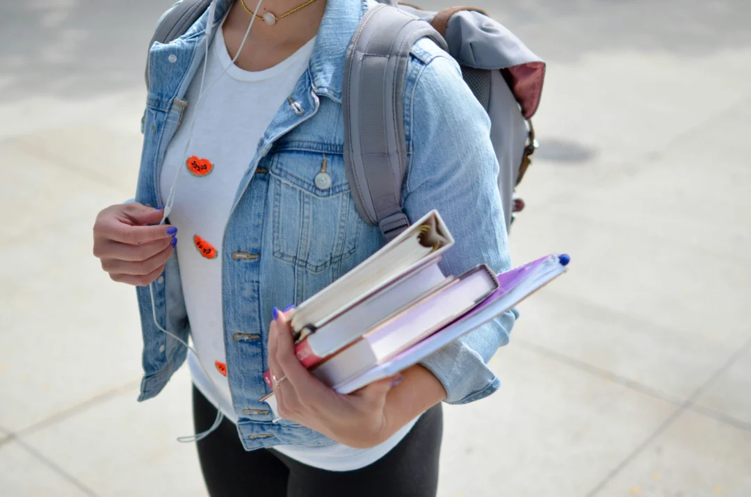 Imagem de destaque - Kultivi lança cursos gratuitos com foco em procrastinação, foco e técnicas de estudo
