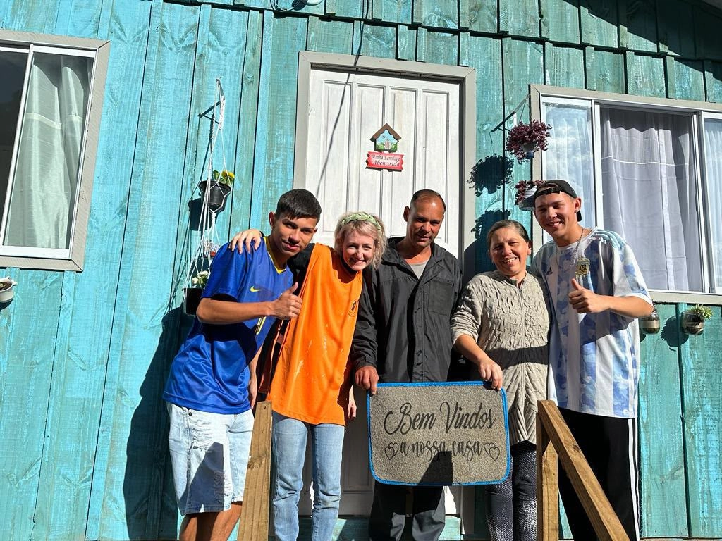 Imagem de destaque - Bingo com café colonial, arte e plantas: uma tarde de solidariedade em prol do Projeto Moradia