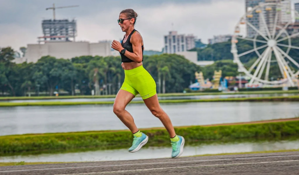 Imagem de destaque - Mulheres ampliam participação e dominam inscrições na corrida da Maratona Internacional do Paraná