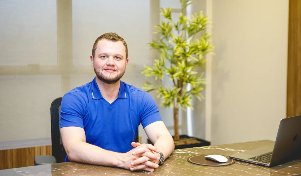 Dr. Tiago Mierzwa, especialista em medicina sexual e reprodutiva do homem alerta sobre causas da infertilidade e traz suas possíveis soluções