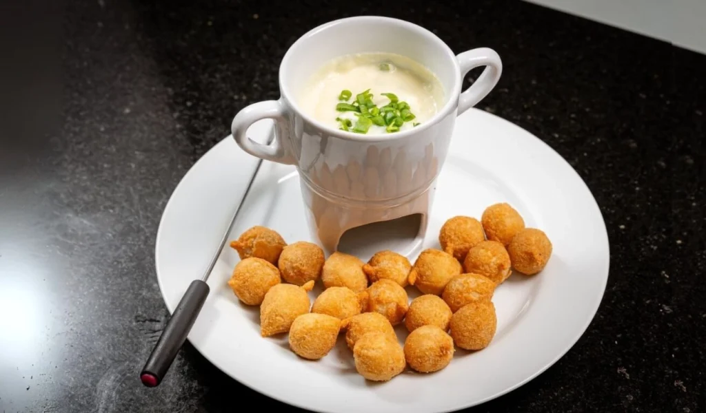 Imagem de destaque - Fondue de Coxinha ganha espaço no happy hour e vira opção para curtir o inverno em Curitiba