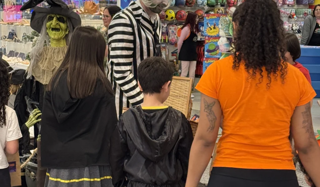 Imagem de destaque - Shopping Jardim das Américas promove caça aos doces e oficinas de Halloween para crianças