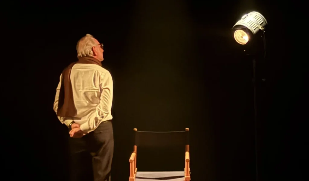 Imagem de destaque - Estreia em Curitiba: “tudo acaba, nada tem fim” leva Fellini ao palco em peça autoral e independente de Antonio Cava