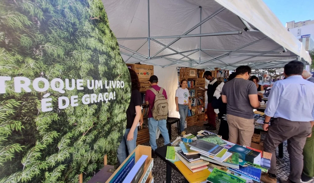 Imagem de destaque - Concurso de Redação desafia estudantes do Paraná a refletir sobre papel e florestas plantadas