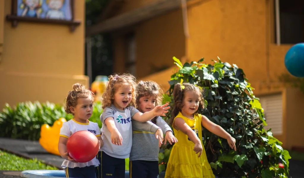 Imagem de destaque - Escola Tistu completa 50 anos em Curitiba e marca a história de gerações de famílias